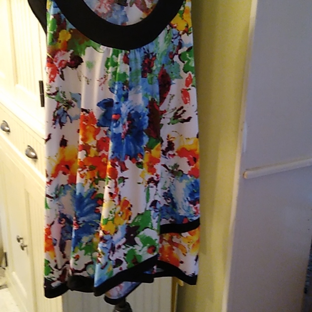 Susan Lawrence Flowered Top XL